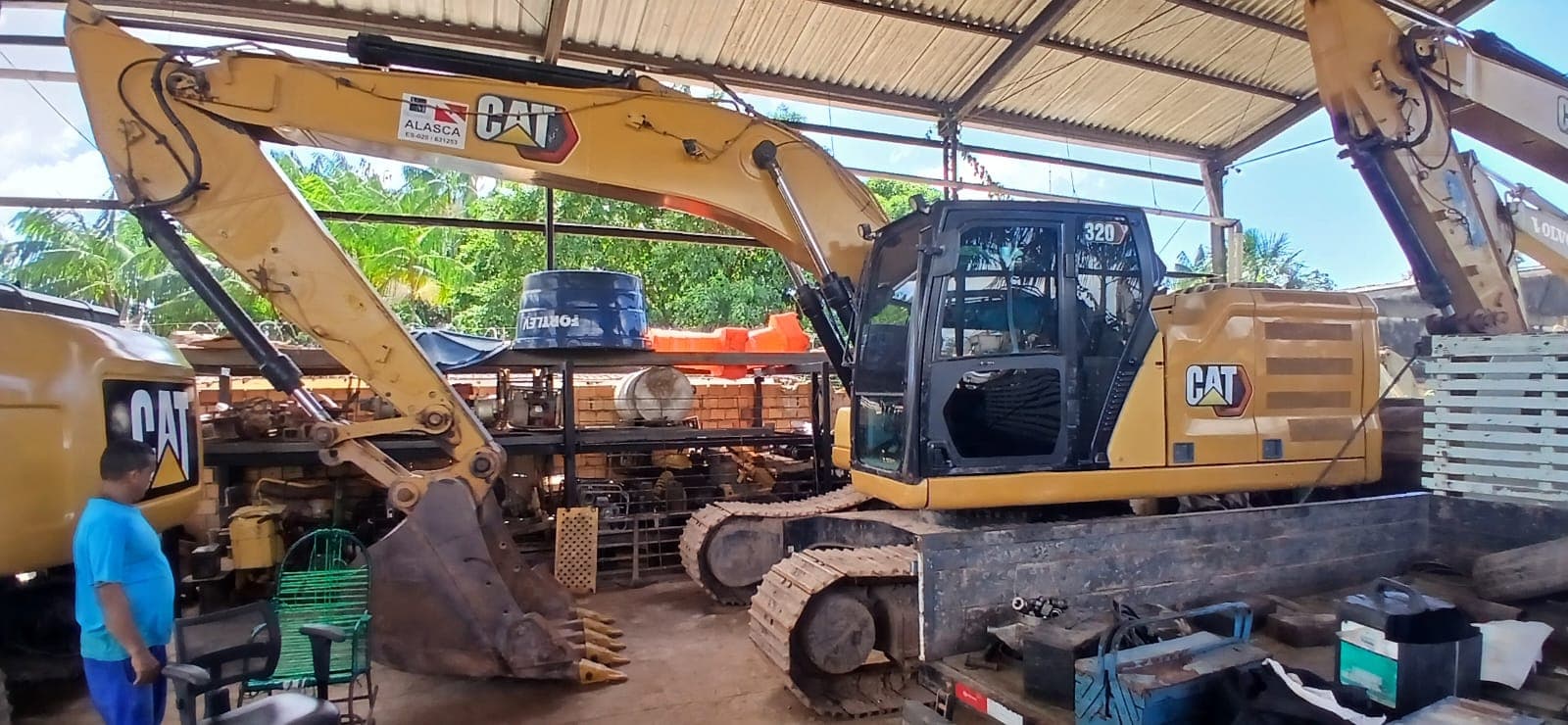 Lote 1526 - Escavadeira Caterpillar